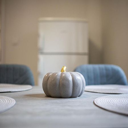 Nitra Castle Suite - Modern Elegance & Serenity Exterior photo